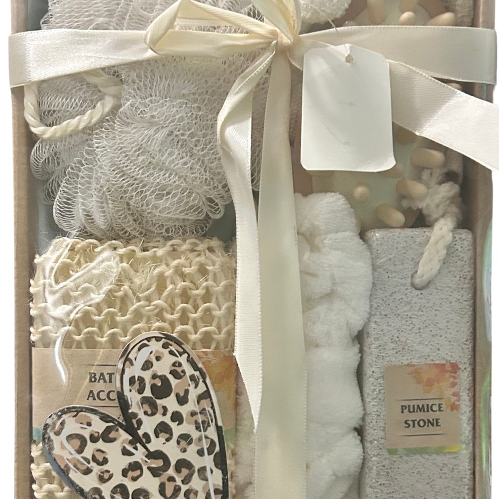 Elegant Bath Gift Set